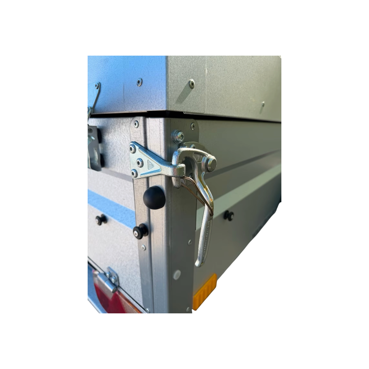 STEMA FT 750 kg Anhänger mit verstärktem Metalldeckel – Tieflader für Dachzelt & Transport – Bild 6