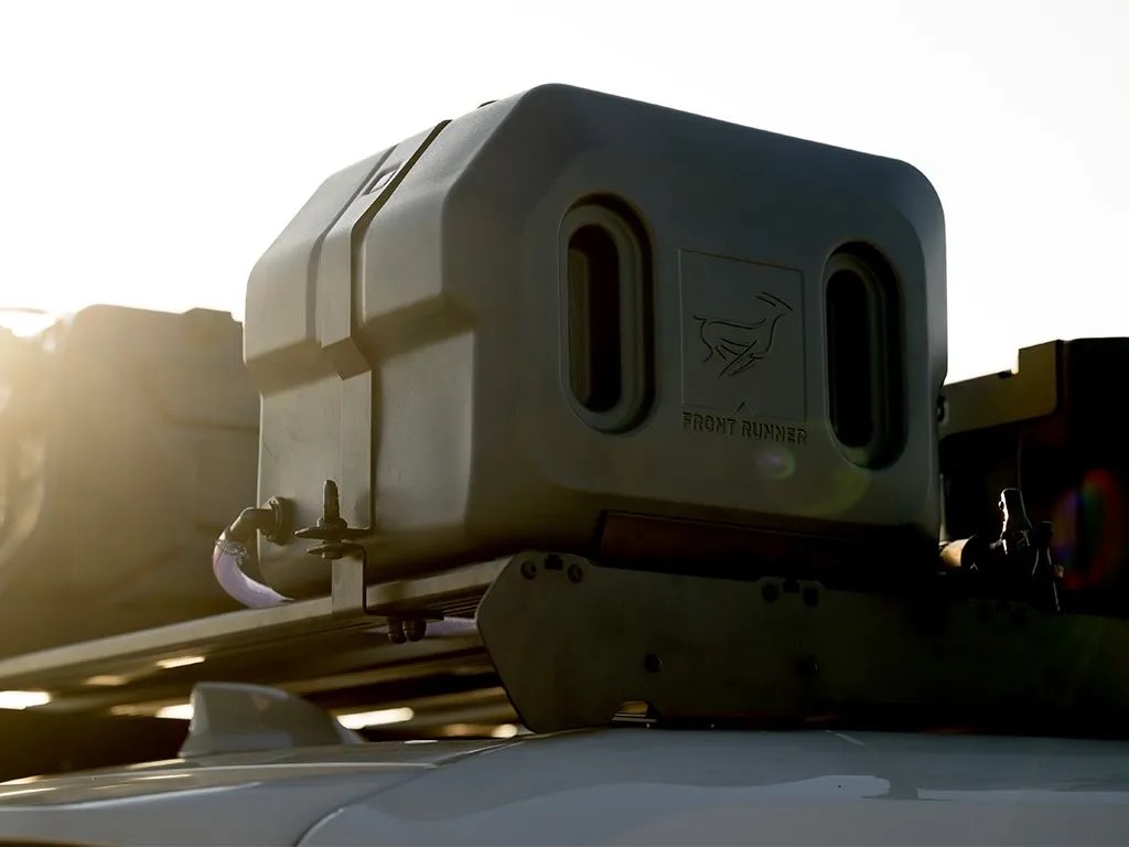Front Runner Series Wassertank 42l mit Halterung – Bild 7